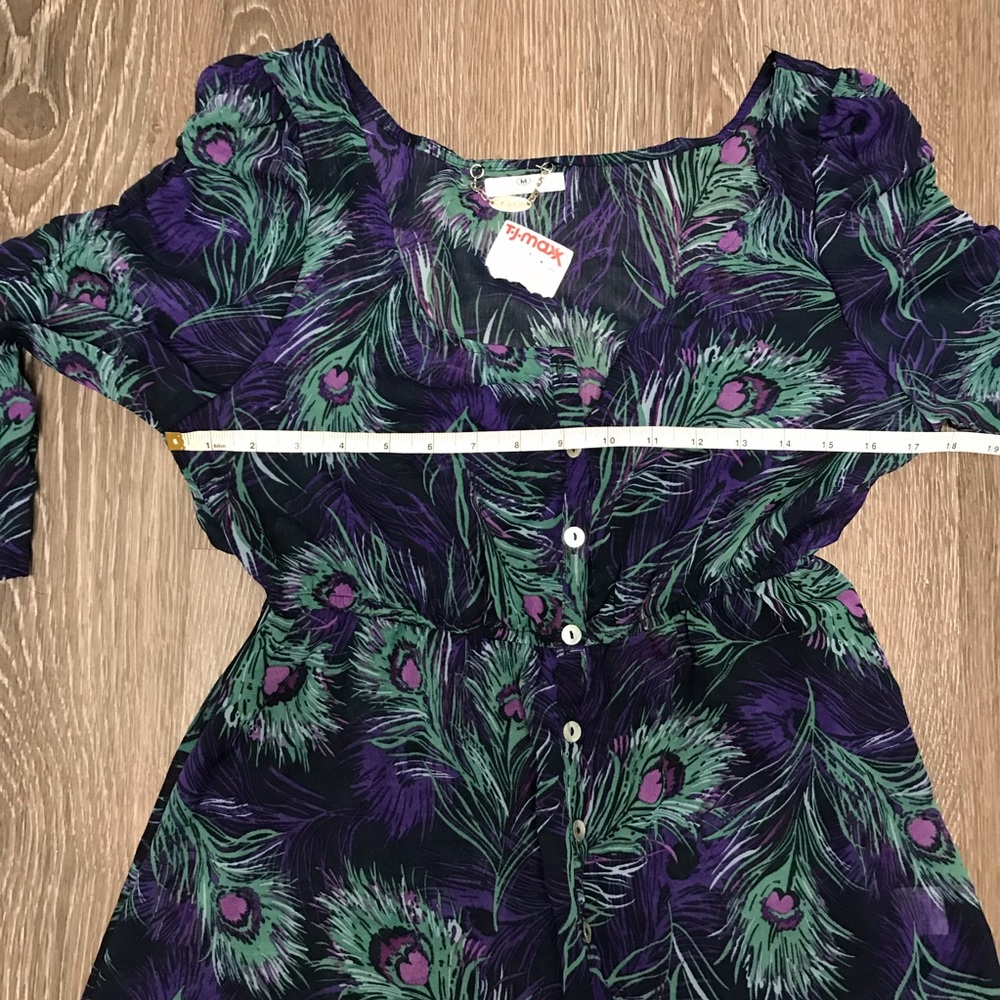 Ali & Kris Sheer Floral Button Up Top View 5